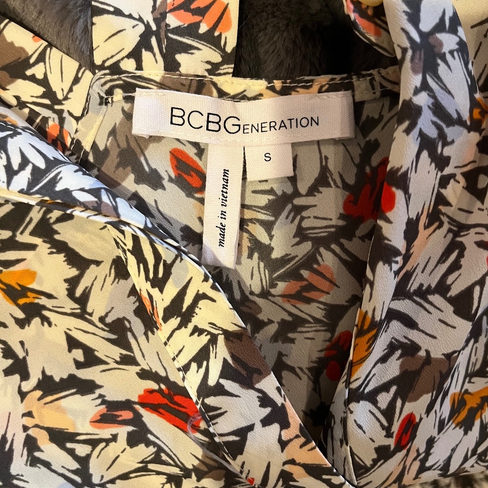 Bcbg top